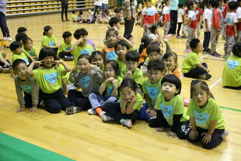 죽향초등학교 바다반 어린이들. "운동회가 더 좋아요!"