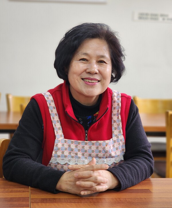 산들애자연밥상 조정애(64, 군북면 환평리) 대표는 환평마을 주민들이 농사지은 산나물을 활용해 몸에 좋은 음식을 드리겠다고 약속했다.